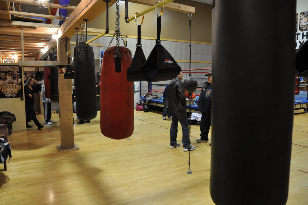 Using the Heavy Bag to Lose Weight heavy bag